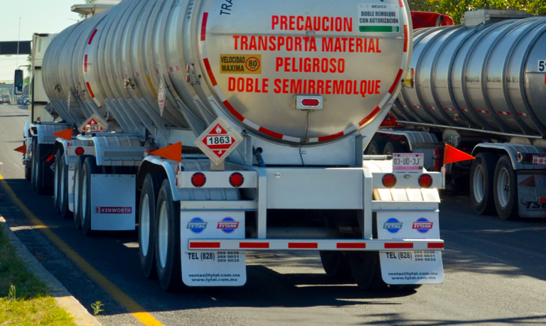 ¿Sabías que el balizado del autotransporte de gas licuado de petróleo y petroquímicos es obligatorio?